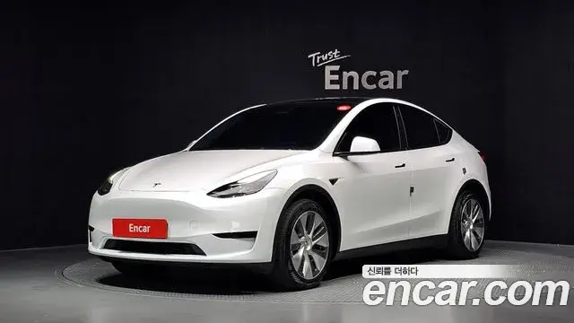 Tesla Model Y RWD 2023
