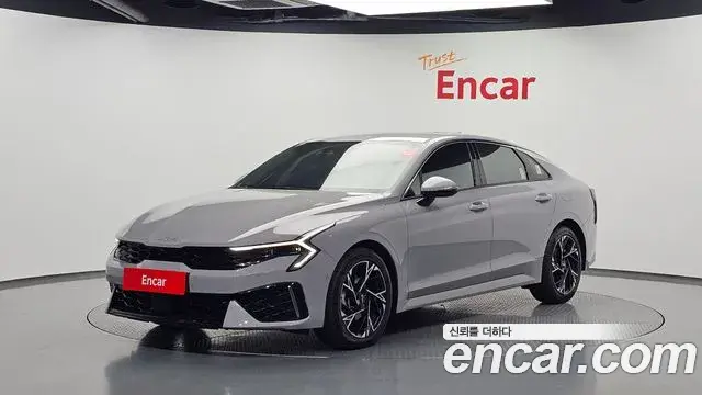 Kia K5 2.0 Signature 2025