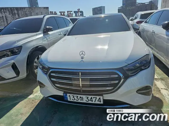 Mercedes-Benz E-Class E300 4MATIC Exclusive 2024