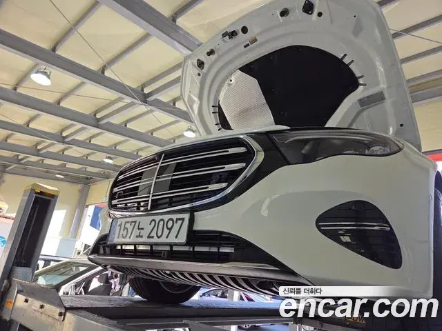 Mercedes-Benz E-Class E220d 4MATIC Exclusive 2026