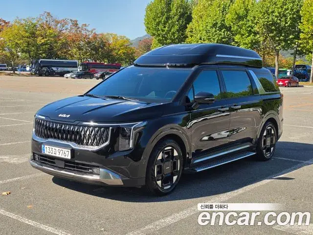 Kia Carnival Diesel 9-Seater Hi Limousine Signature 2024