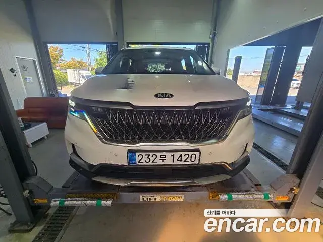 Kia Carnival Diesel 9-Seater Noblesse 2021