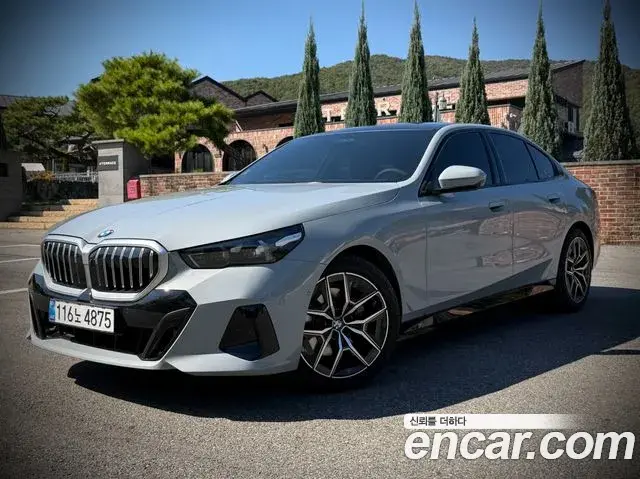 BMW 5-Series 523d xDrive M Sport 2026