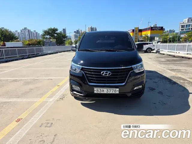 Hyundai Starex Van 3-Seater Smart 2019