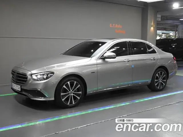 Mercedes-Benz E-Class E300e 4MATIC Exclusive 2021
