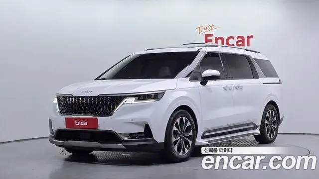 Kia Carnival Gasoline 7-Seater Signature 2023