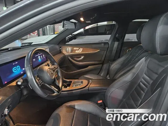 Mercedes-Benz E-Class E300e 4MATIC Exclusive 2021 — фото 5