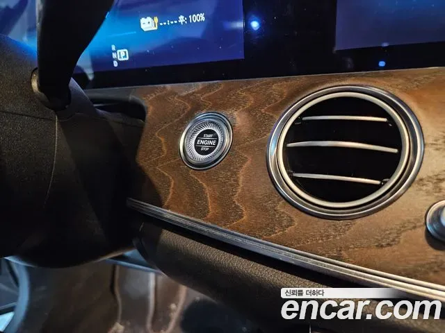 Mercedes-Benz E-Class E300e 4MATIC Exclusive 2021 — фото 11