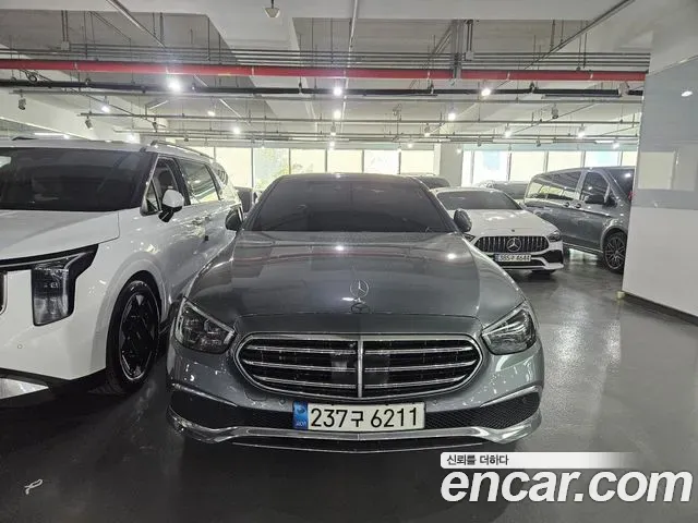 Mercedes-Benz E-Class E300e 4MATIC Exclusive 2021
