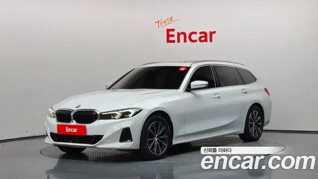 BMW 3-Series 320i Touring 2024