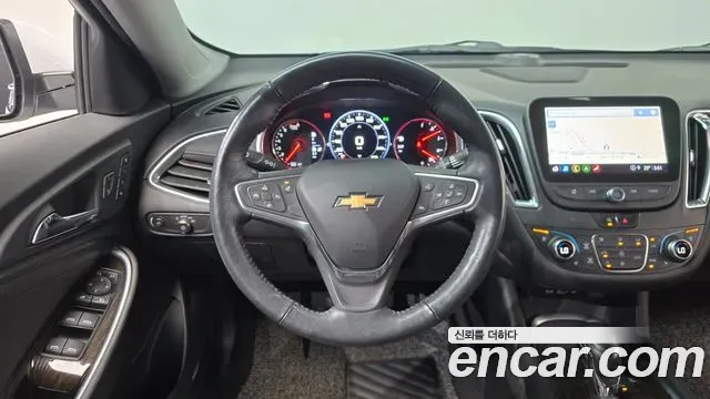 Chevrolet Malibu 1.3 Turbo Premier 2021 — фото 12