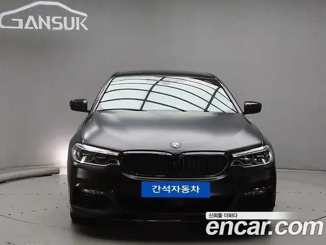 BMW 5-Series 530i M Sport Package Plus 2019