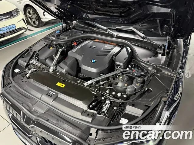 BMW 5-Series 530e M Sport 2026 — фото 5