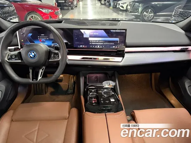 BMW 5-Series 530e M Sport 2026 — фото 7
