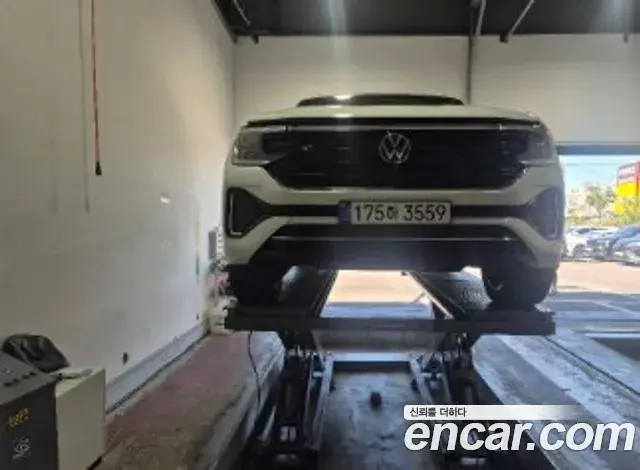 Volkswagen Atlas 2.0 TSI R-LINE 7-Seater 2025