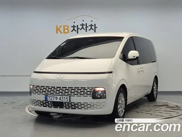 Hyundai Staria Tourer 11-Seater Modern 2022