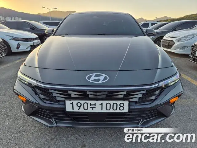 Hyundai AVANTE Modern 2023