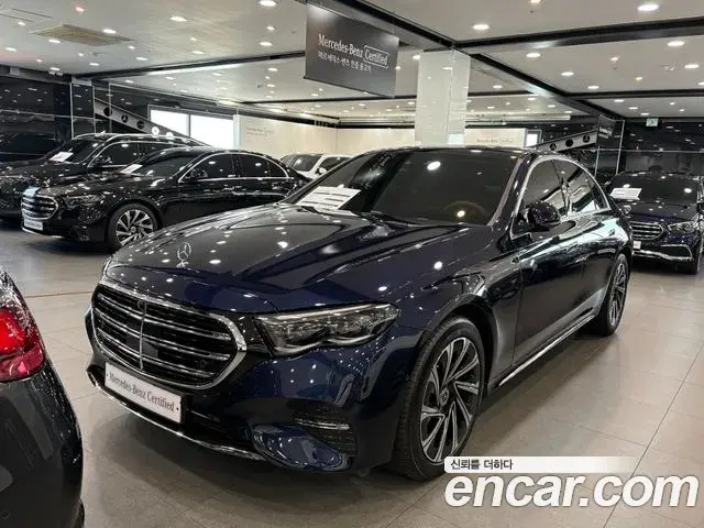 Mercedes-Benz E-Class E300 4MATIC Exclusive 2025