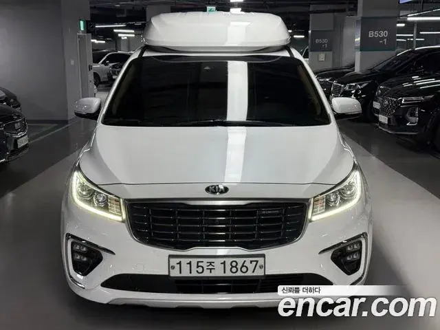 Kia Carnival Gasoline 9-Seater Hi-Limousine Noblesse Special 2020
