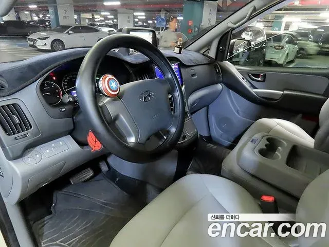 Hyundai Starex Van 3-Seater Smart 2020 — фото 10