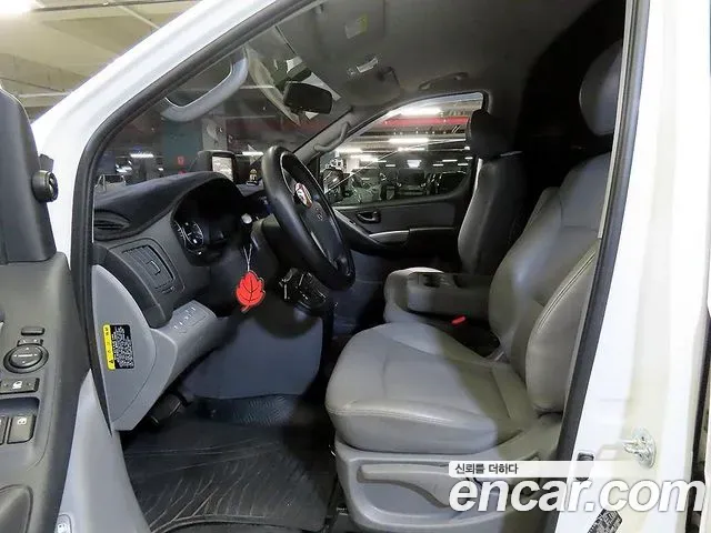 Hyundai Starex Van 3-Seater Smart 2020 — фото 6