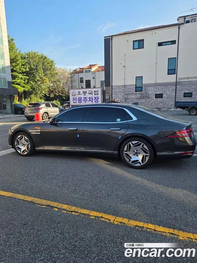 Genesis G90 Gasoline 3.5 Turbo AWD 2022