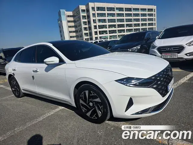 Hyundai Grandeur Le Blanc 2022