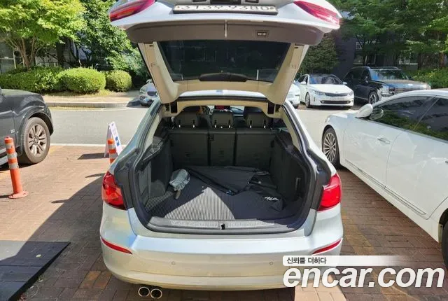 BMW Gran Turismo GT 320d 2020 — фото 17