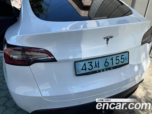 Tesla Model Y Standard Range RWD 2021 — фото 4