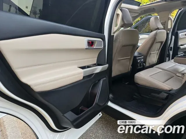 Ford Explorer 2.3 LimIted 4WD 2021 — фото 13