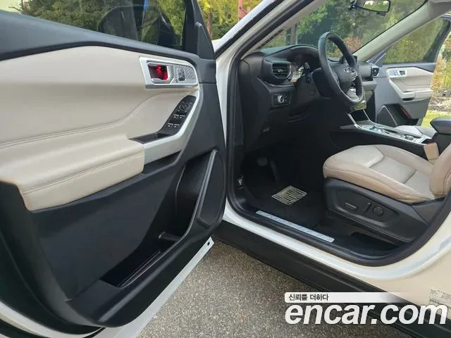 Ford Explorer 2.3 LimIted 4WD 2021 — фото 11