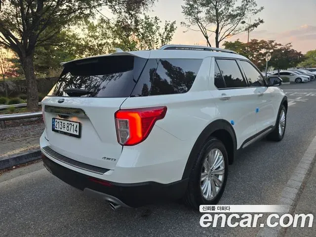 Ford Explorer 2.3 LimIted 4WD 2021 — фото 2