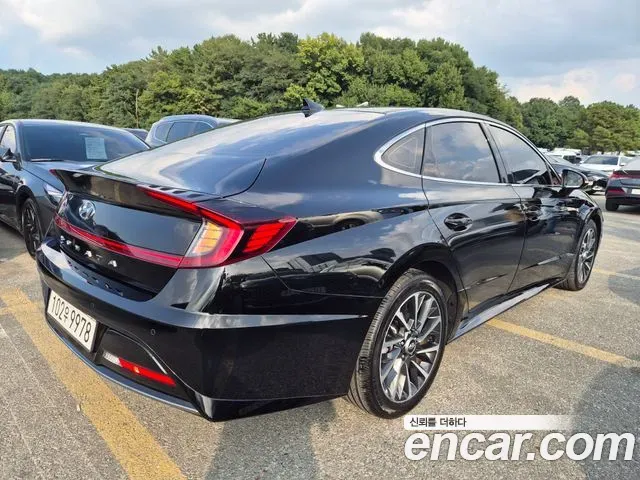 Hyundai Sonata 2.0 Premium Plus 2022 — фото 4