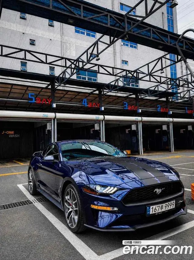 Ford Mustang Convertible 2020