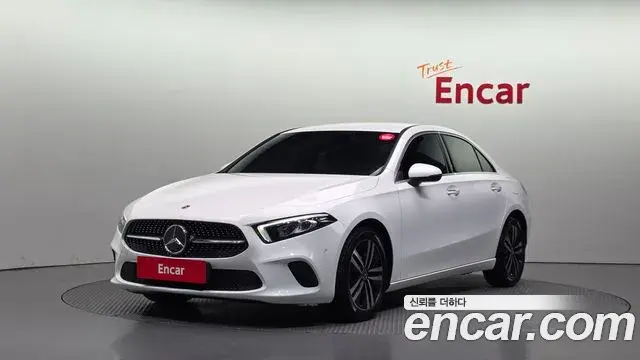 Mercedes-Benz A-Class A220 Sedan 2021