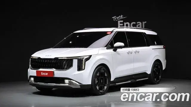 Kia Carnival Diesel 9-Seater Signature 2024
