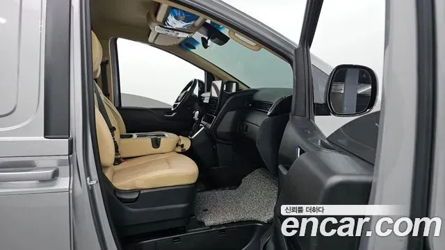 Hyundai Staria Cargo 3-Seater Modern 2024 — фото 11