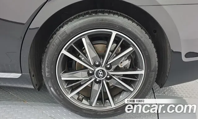 Hyundai Grandeur 2.5 Exclusice 2020 — фото 21