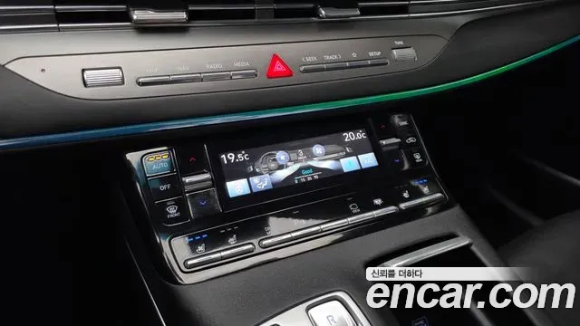 Hyundai Grandeur 2.5 Exclusice 2020 — фото 18