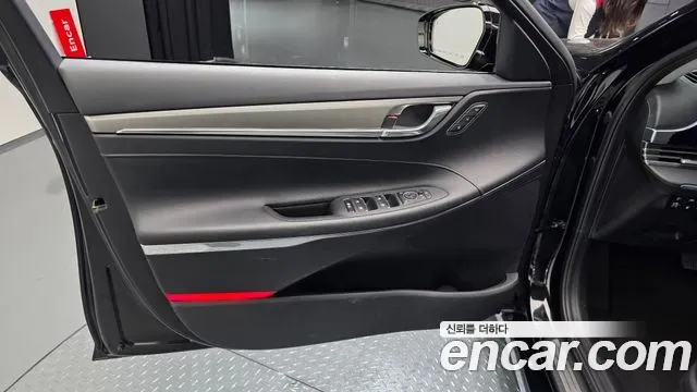 Hyundai Grandeur 2.5 Exclusice 2020 — фото 24