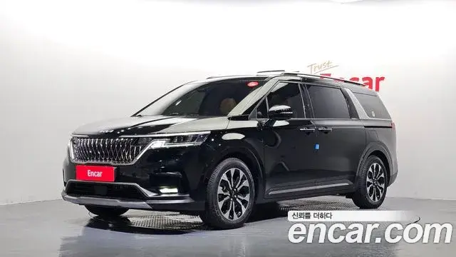 Kia Carnival Gasoline 7-Seater Signature 2022