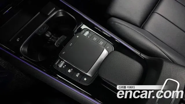 Mercedes-Benz GLB-Class GLB200 d 2021 — фото 19