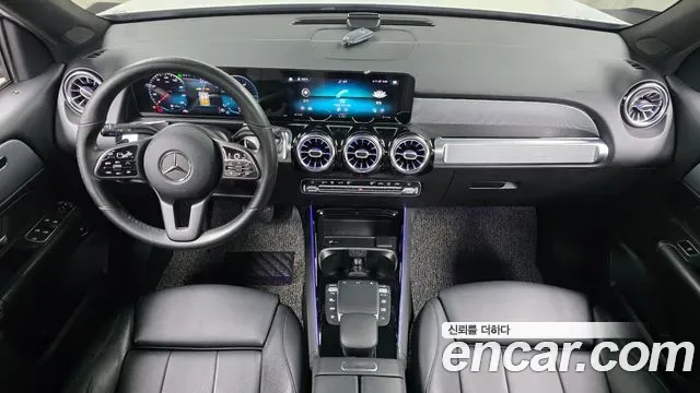 Mercedes-Benz GLB-Class GLB200 d 2021 — фото 7