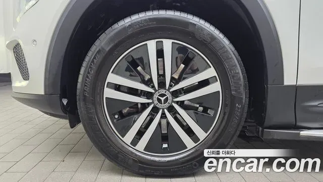 Mercedes-Benz GLB-Class GLB200 d 2021 — фото 5