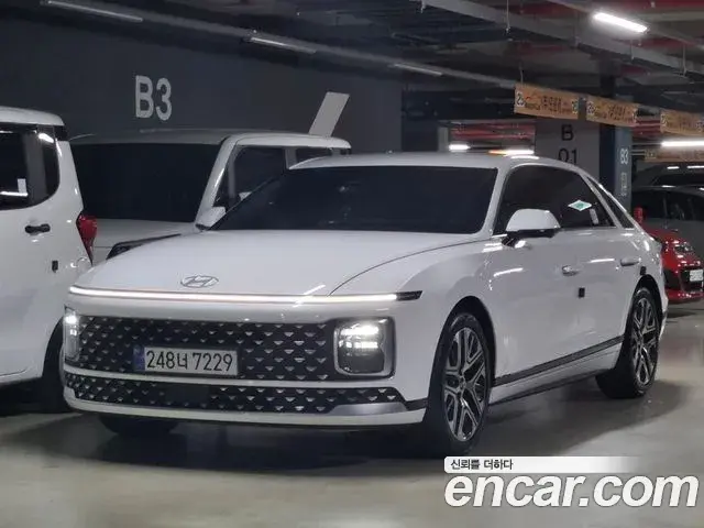 Hyundai Grandeur Exclusive 2025