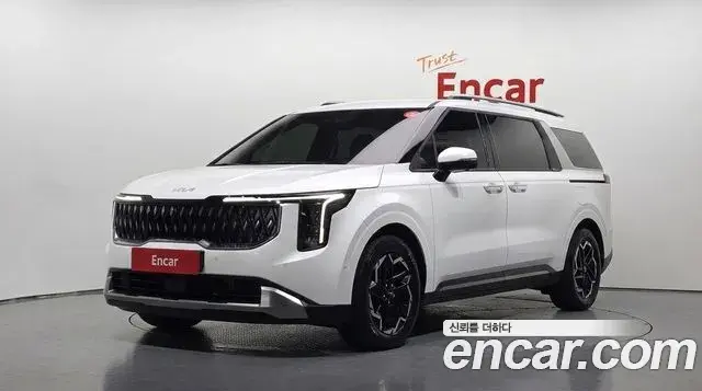Kia Carnival Diesel 9-Seater Noblesse 2024