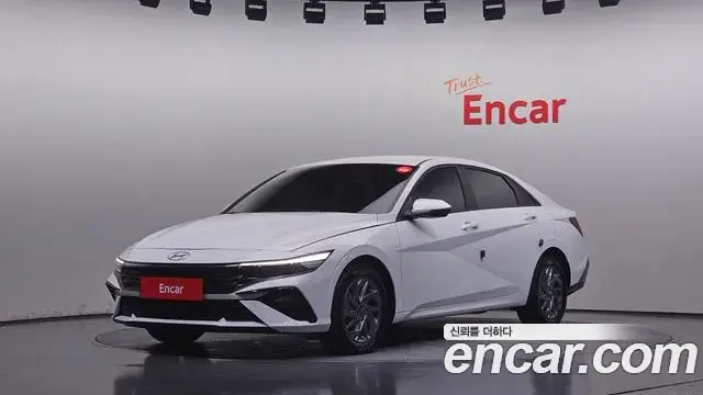 Hyundai AVANTE 1.6 Modern 2024