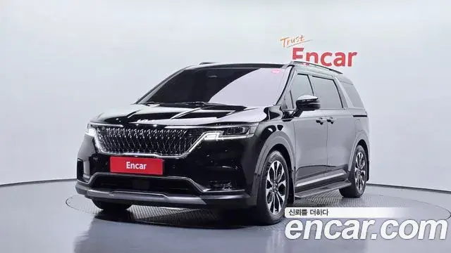 Kia Carnival Gasoline 7-Seater Signature 2023