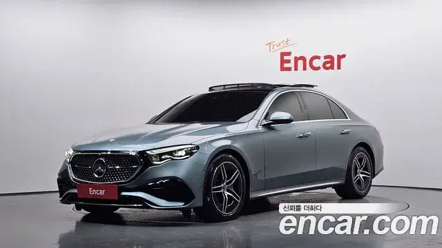 Mercedes-Benz E-Class E300 4MATIC AMG Line 2024