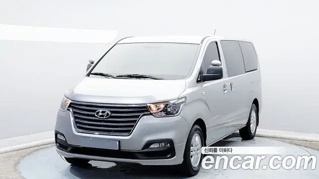 Hyundai Starex Van 3-Seater Smart 2021